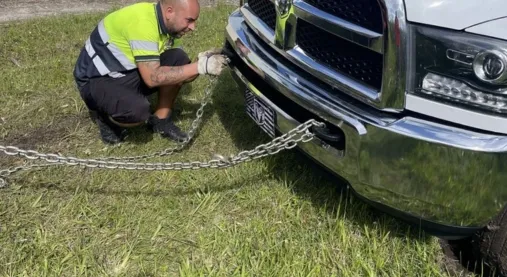 Roadside assistance service photo